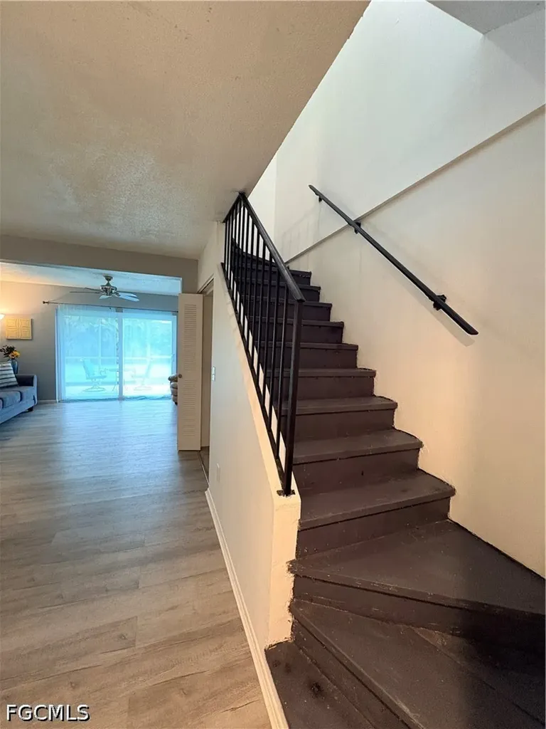 4520 SW 8th Place Cape Coral FL 33914