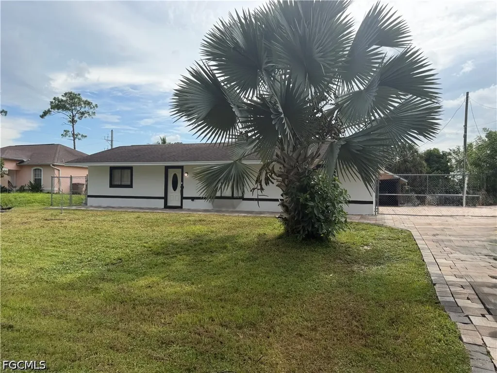 209 Felix Avenue N Lehigh Acres FL 33971