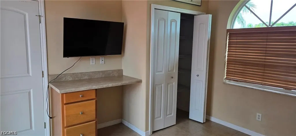1108 SW 15th Place Cape Coral FL 33991
