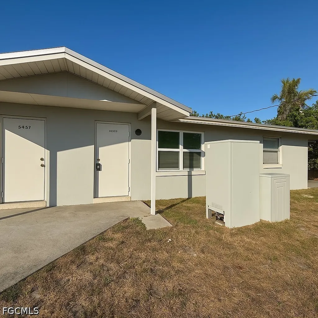 5453 11th Avenue Fort Myers FL 33907