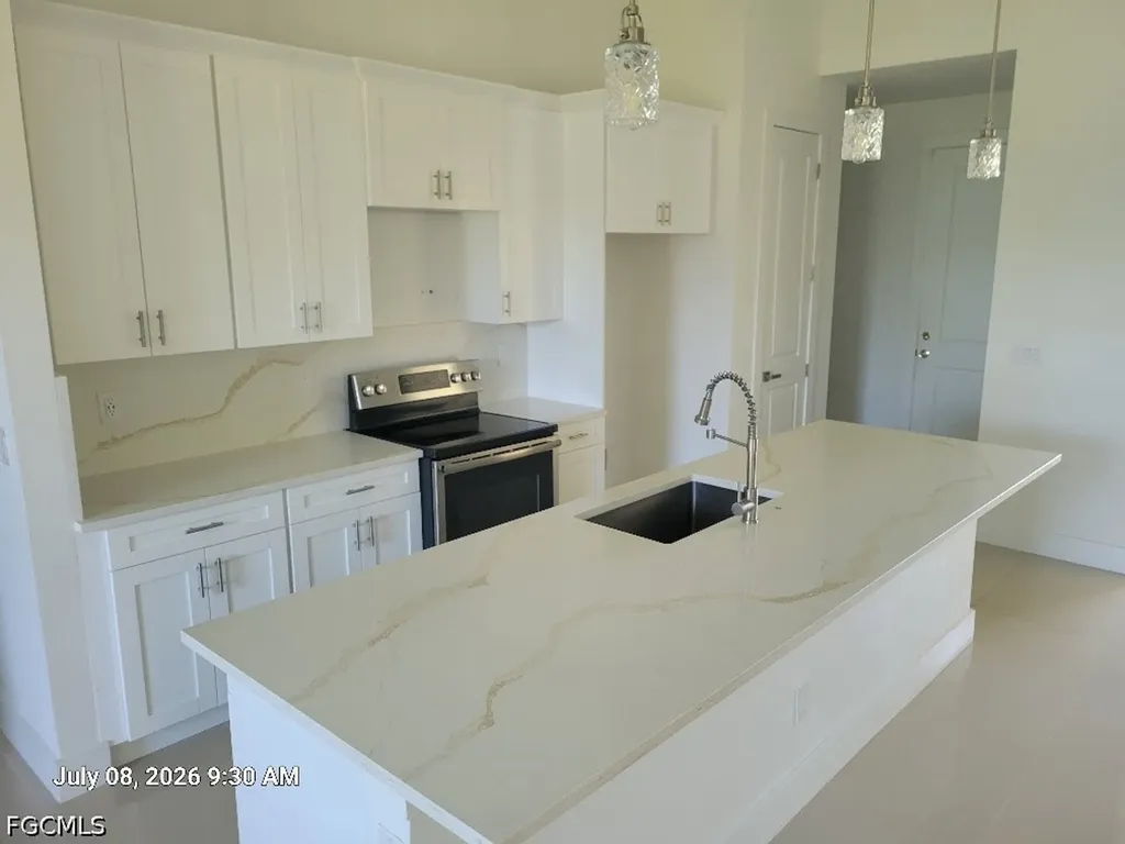 2128 NE 40th Street Cape Coral FL 33909