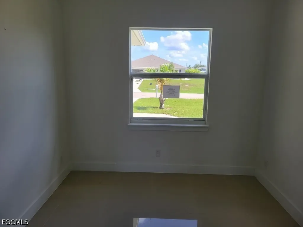 2128 NE 40th Street Cape Coral FL 33909