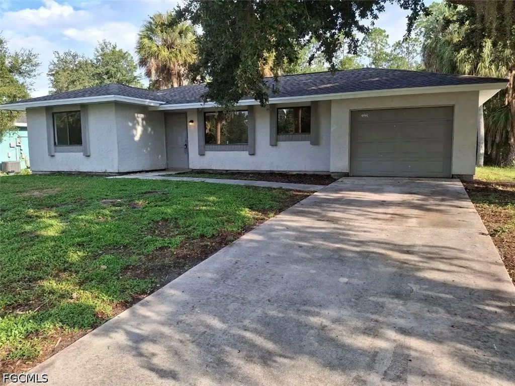 23221 Elmira Boulevard Port Charlotte FL 33980