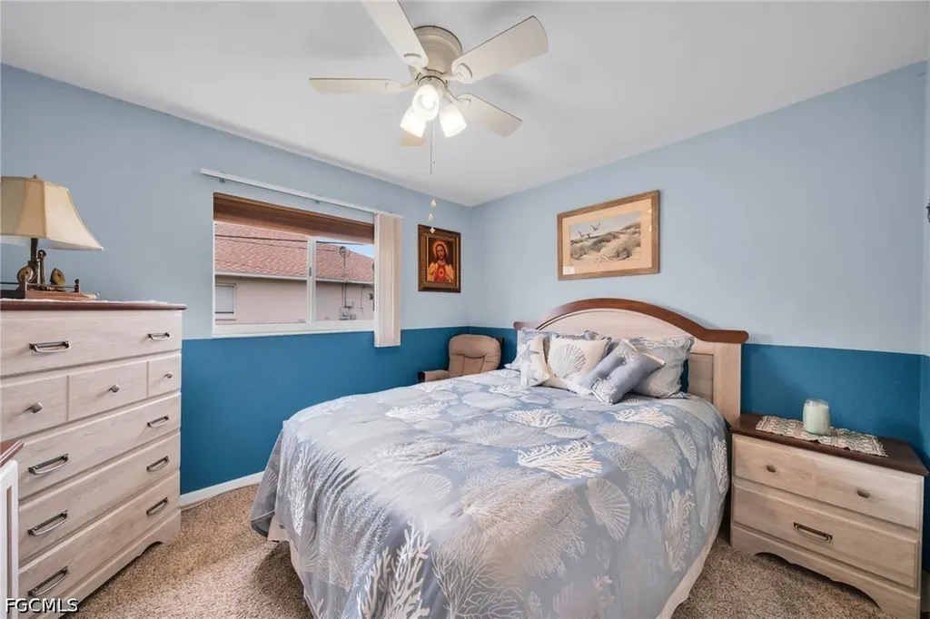 813 SW 11th Place Cape Coral FL 33991