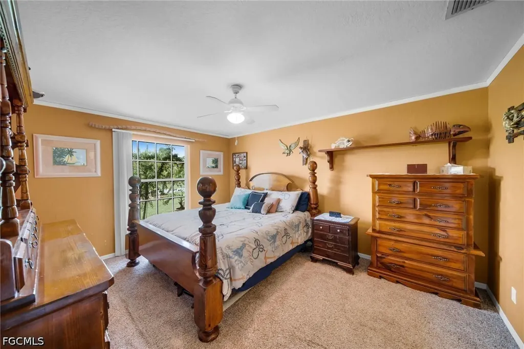 813 SW 11th Place Cape Coral FL 33991
