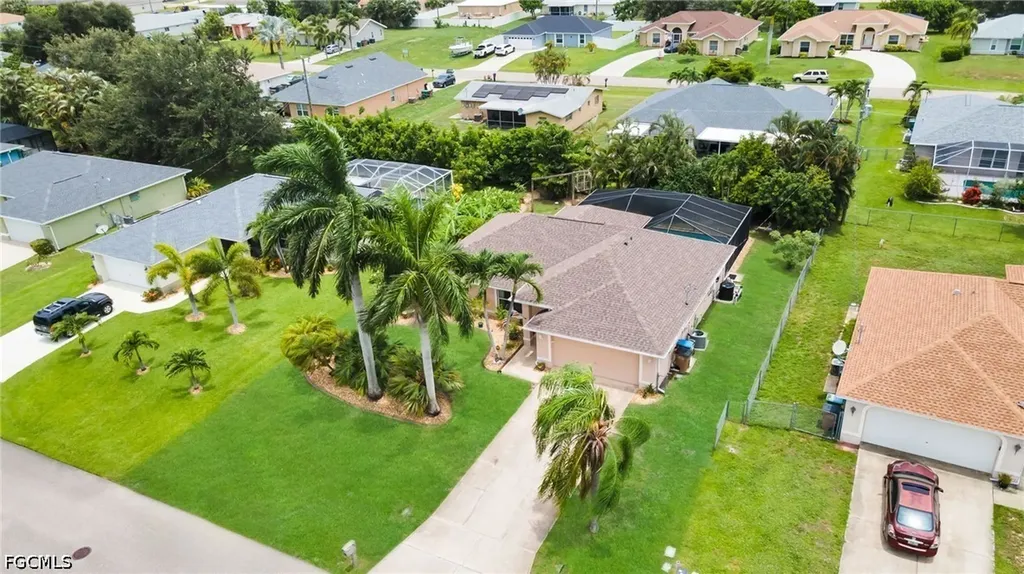 813 SW 11th Place Cape Coral FL 33991