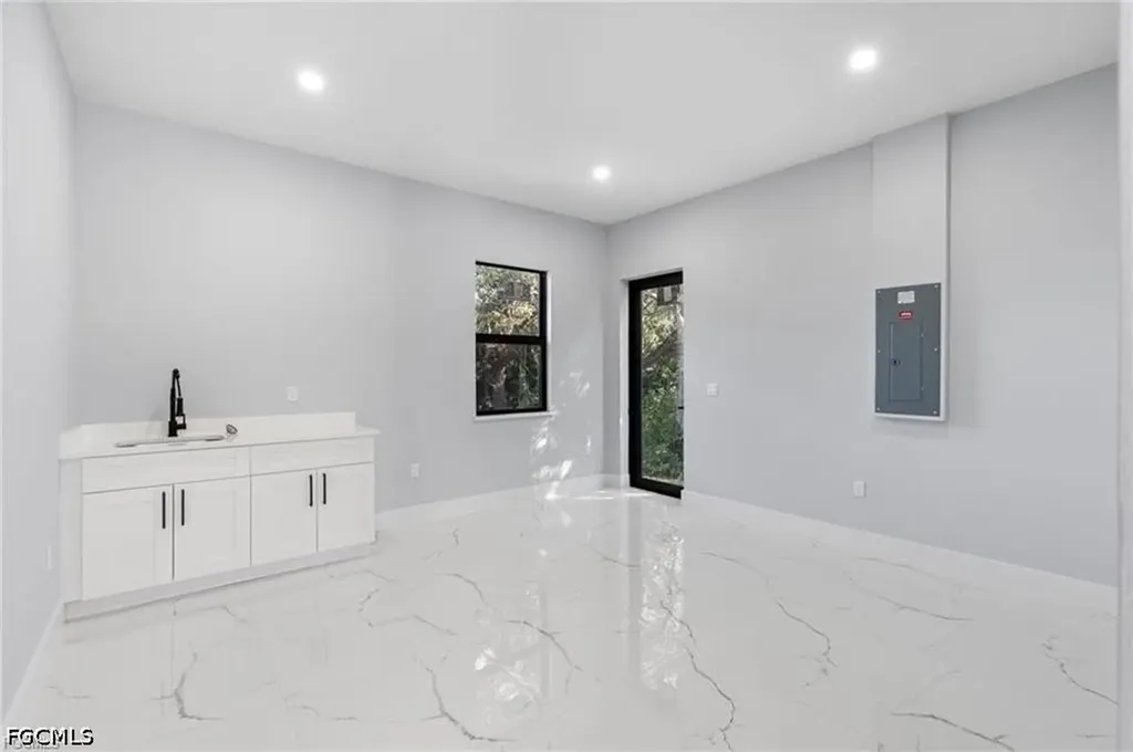 3501 E 10th Street Lehigh Acres FL 33972