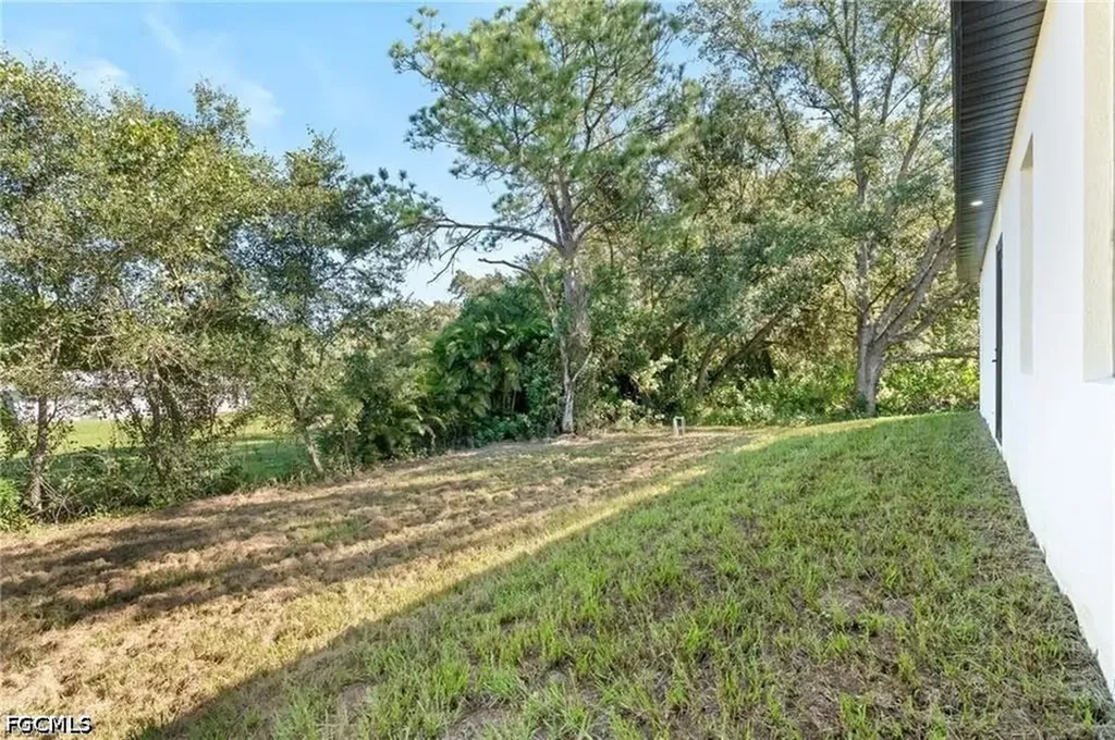 3501 E 10th Street Lehigh Acres FL 33972