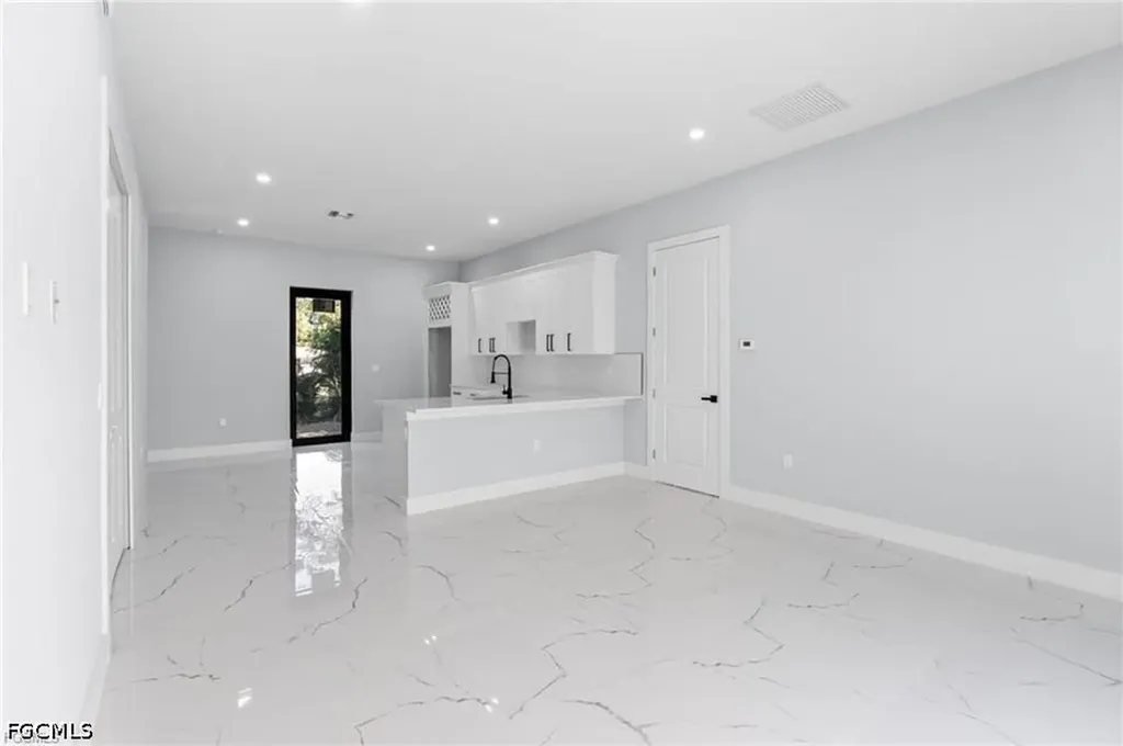 3501 E 10th Street Lehigh Acres FL 33972