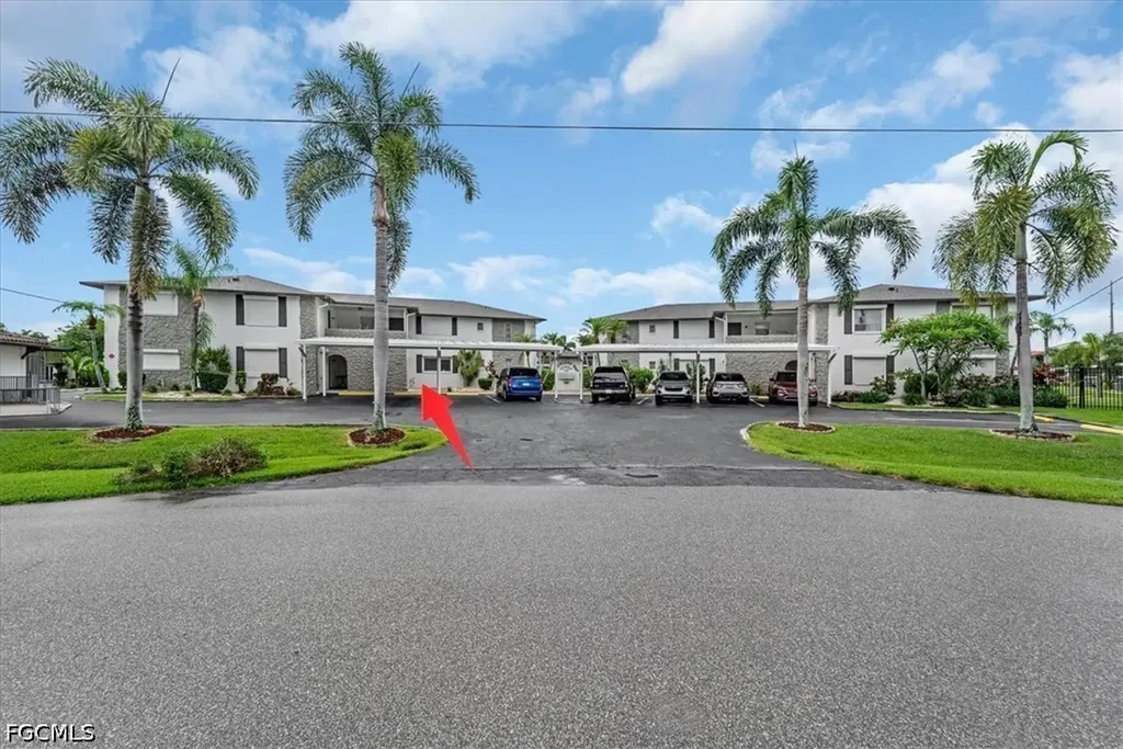 108 SE 47th Street Cape Coral FL 33904