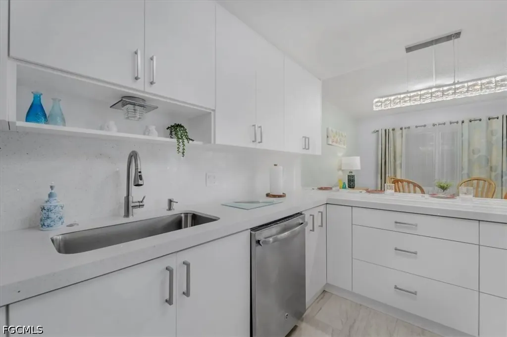 108 SE 47th Street Cape Coral FL 33904