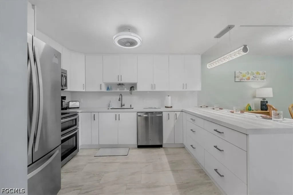 108 SE 47th Street Cape Coral FL 33904
