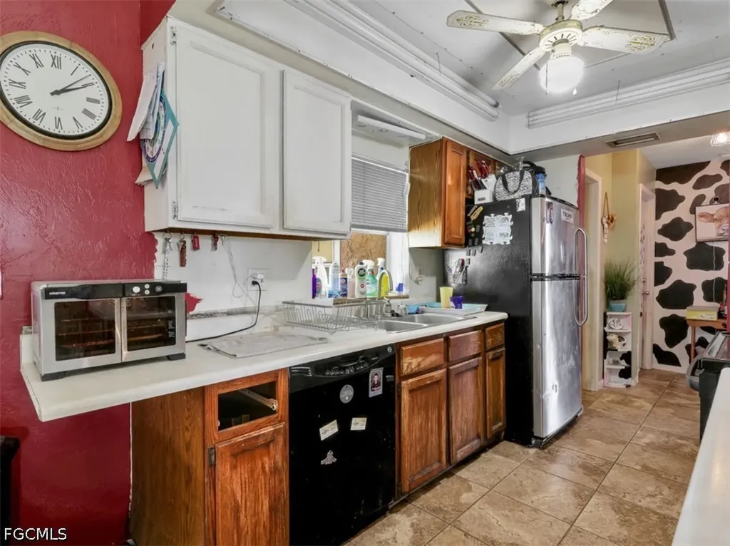 209 NE 9th Court Cape Coral FL 33909