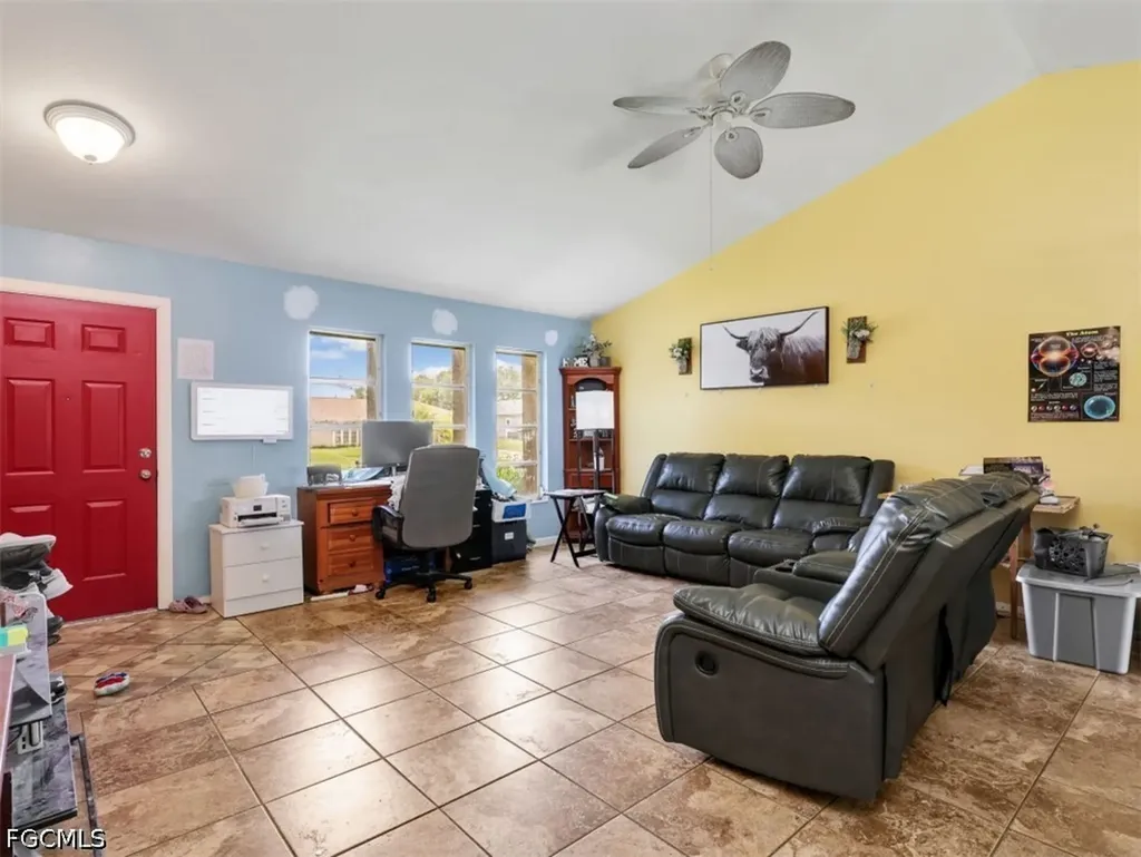 209 NE 9th Court Cape Coral FL 33909