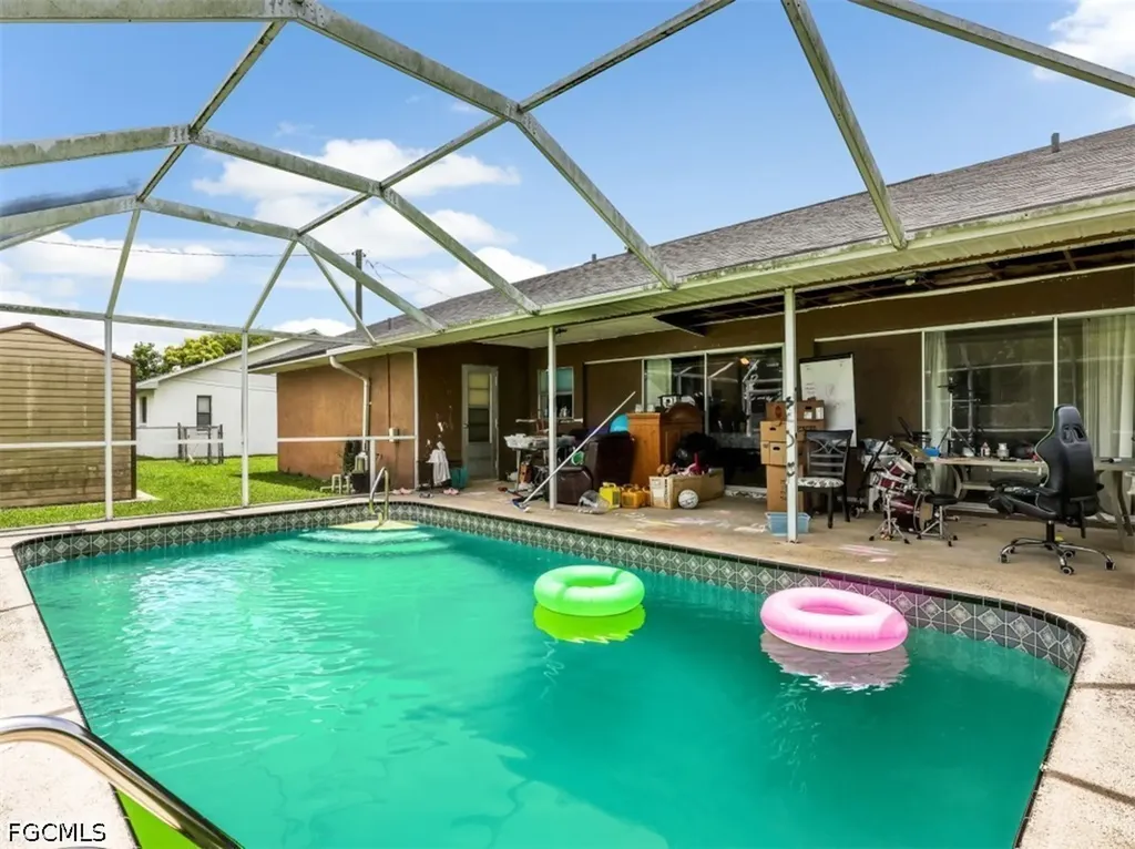 209 NE 9th Court Cape Coral FL 33909