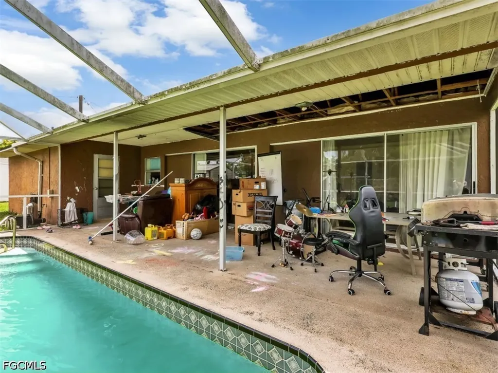 209 NE 9th Court Cape Coral FL 33909