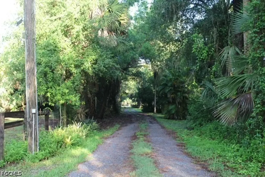 5460 Jackson Road Fort Myers FL 33905