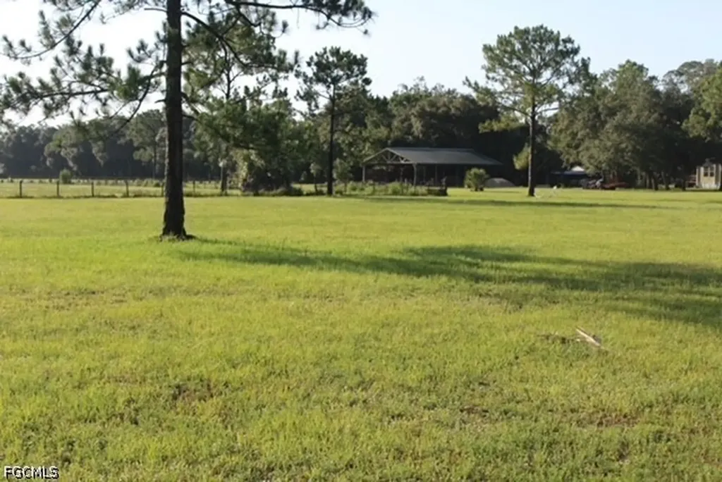 5460 Jackson Road Fort Myers FL 33905