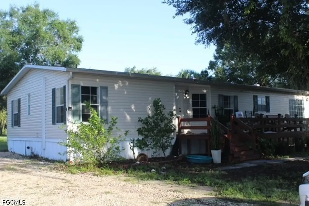 5460 Jackson Road Fort Myers FL 33905
