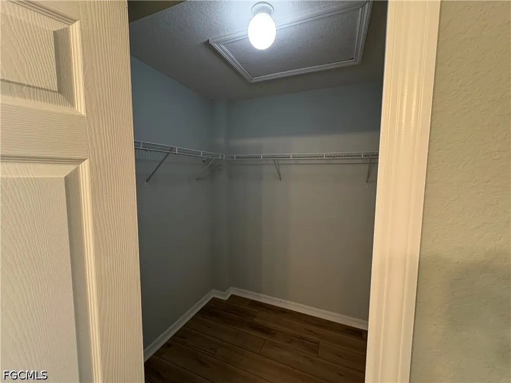 1417 NE 4th Place Cape Coral FL 33909