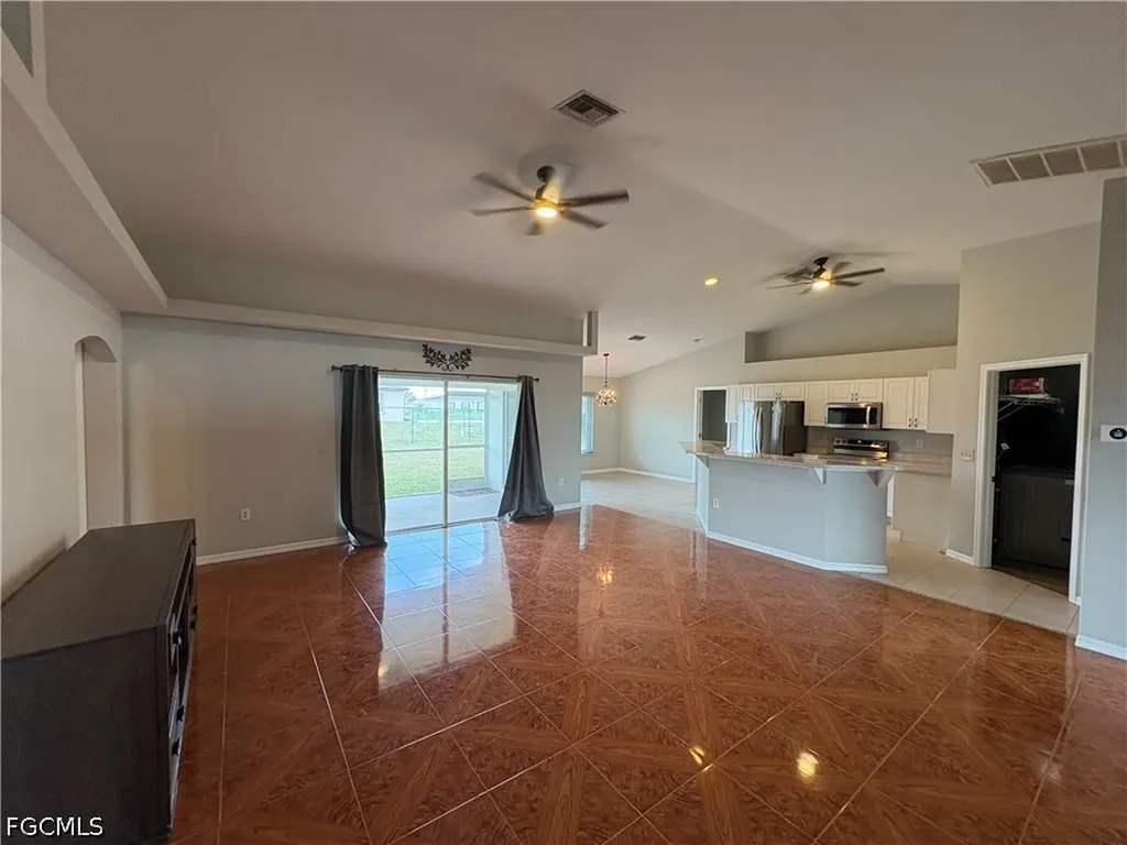 1417 NE 4th Place Cape Coral FL 33909
