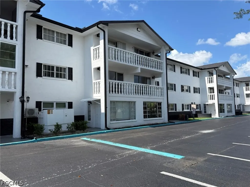 3704 Broadway Fort Myers FL 33901