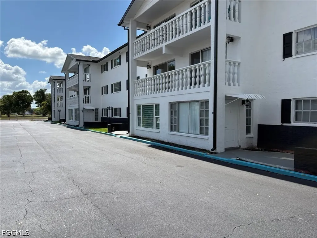 3704 Broadway Fort Myers FL 33901