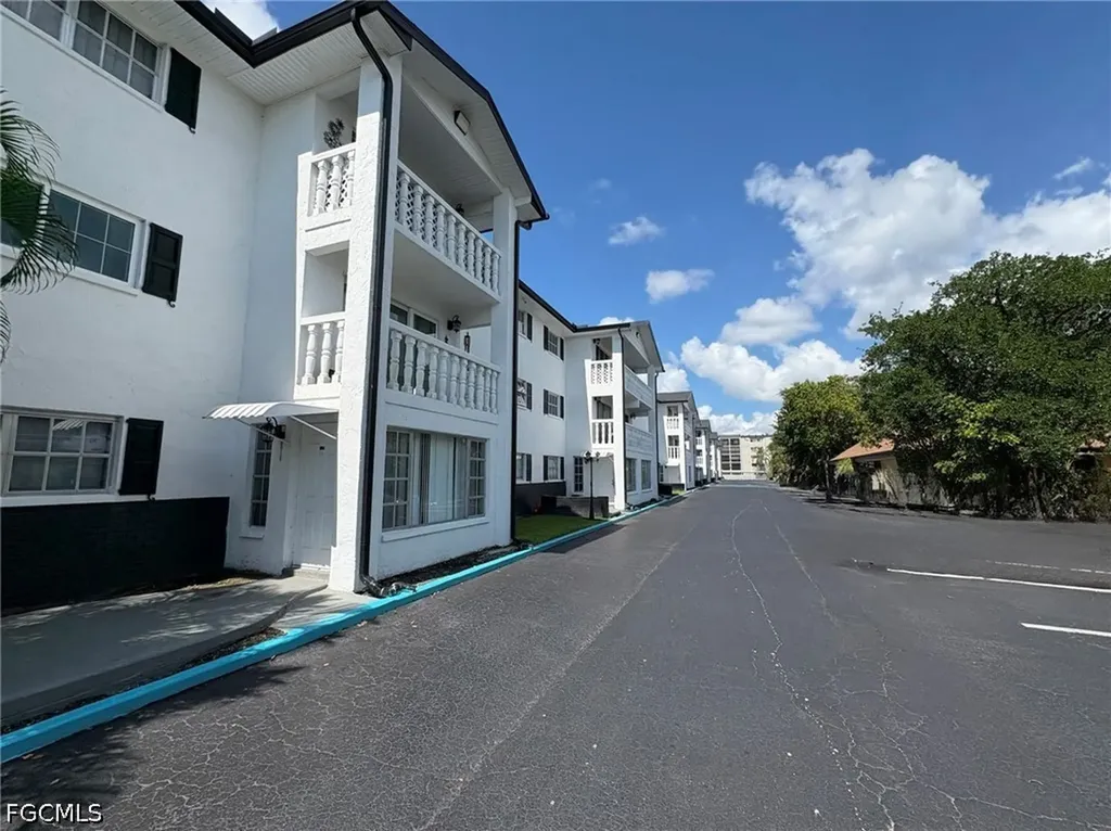 3704 Broadway Fort Myers FL 33901