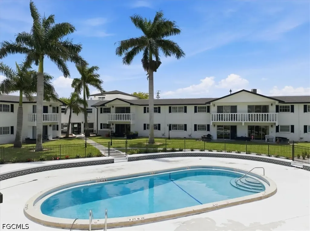 3704 Broadway Fort Myers FL 33901
