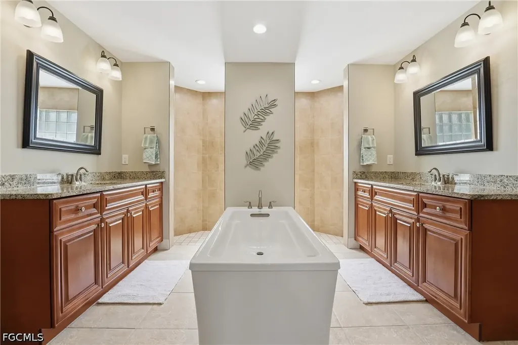 1723 SW 31st Lane Cape Coral FL 33914