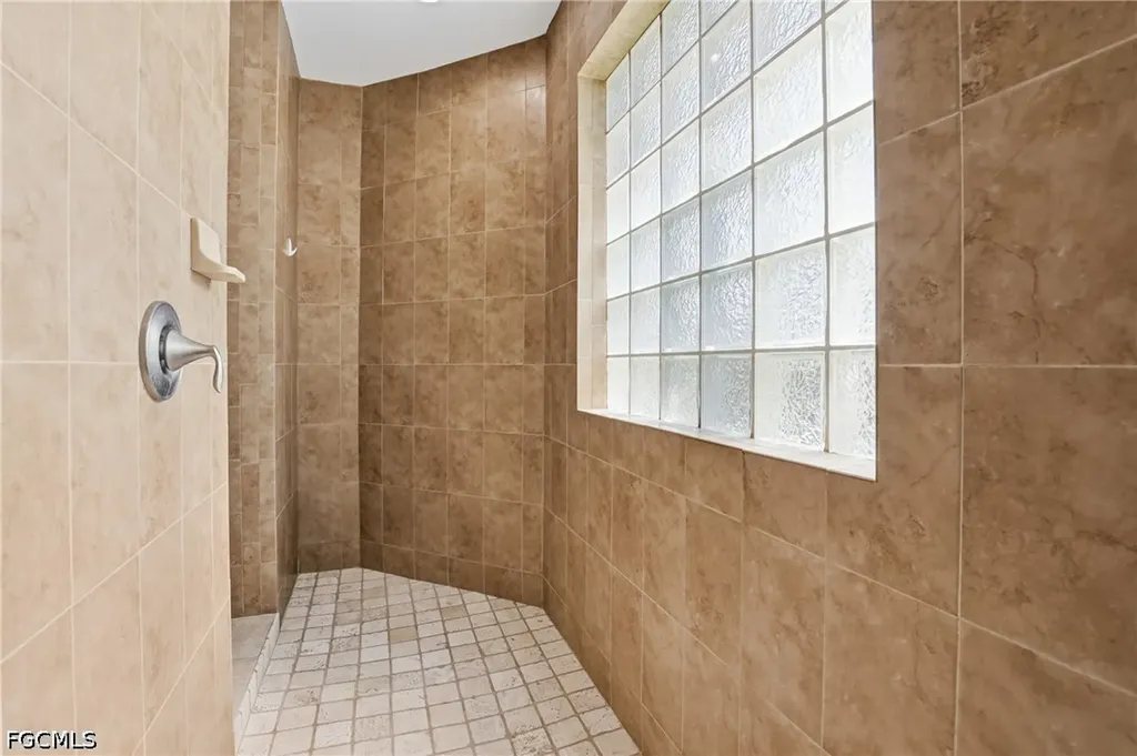 1723 SW 31st Lane Cape Coral FL 33914