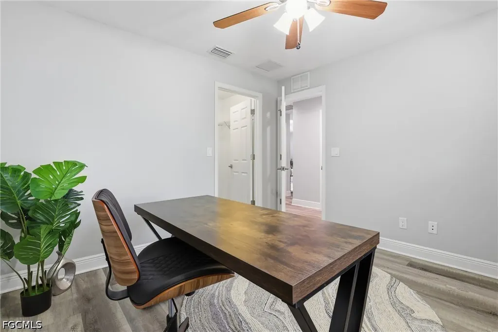 1723 SW 31st Lane Cape Coral FL 33914