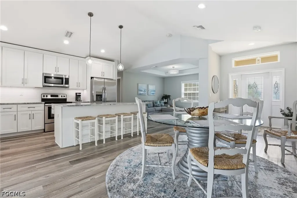 1723 SW 31st Lane Cape Coral FL 33914
