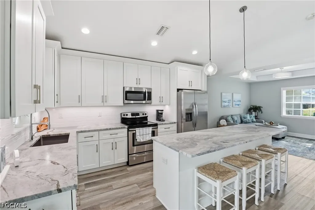 1723 SW 31st Lane Cape Coral FL 33914
