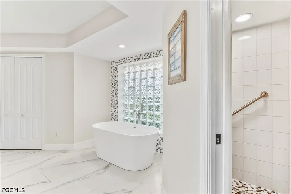2318 SE 27th Street Cape Coral FL 33904