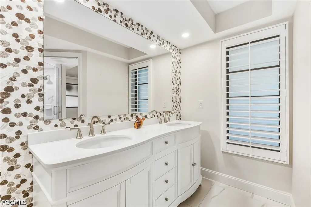 2318 SE 27th Street Cape Coral FL 33904