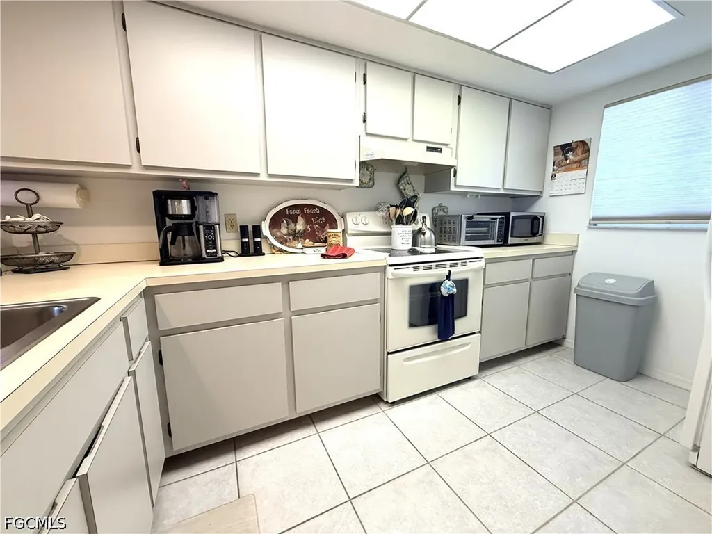 1339 SE 46th Lane Cape Coral FL 33904