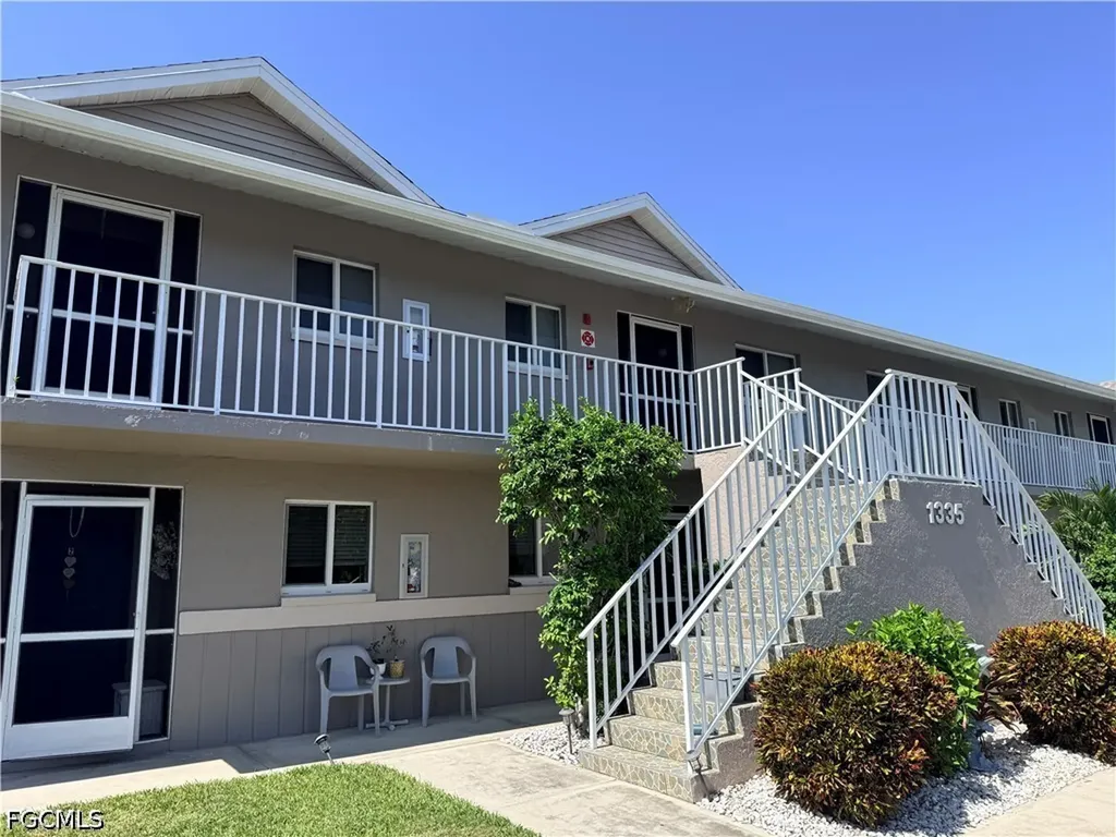 1339 SE 46th Lane Cape Coral FL 33904