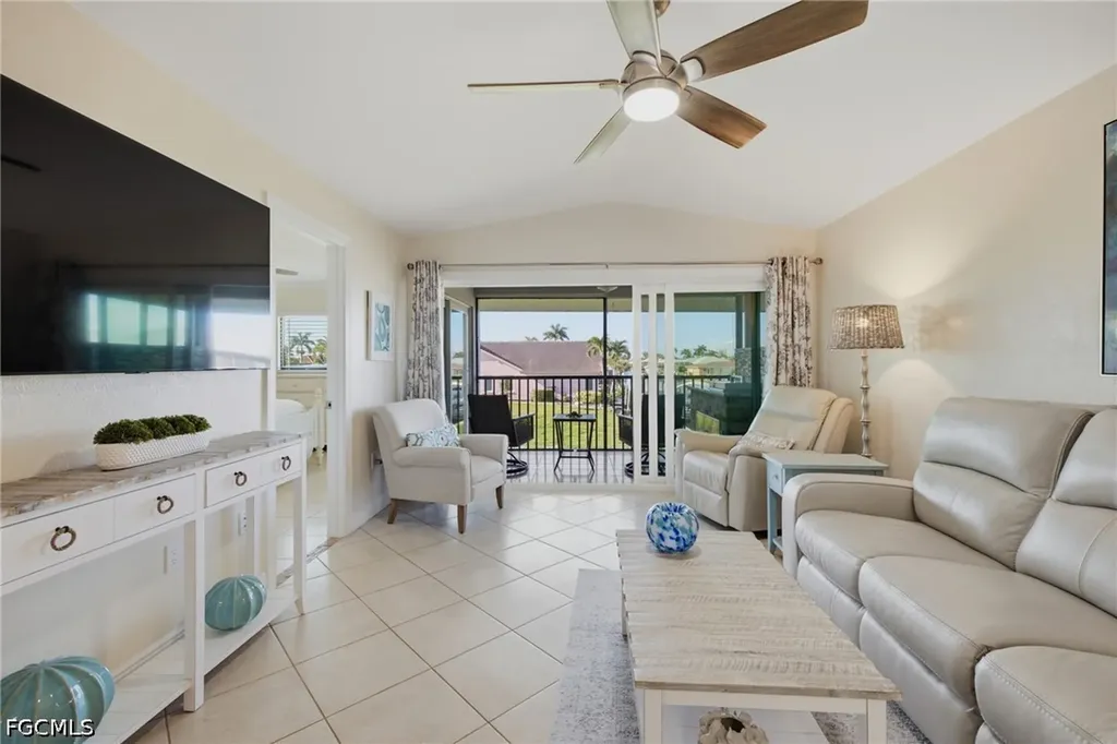 808 Cape Coral Parkway W Cape Coral FL 33914