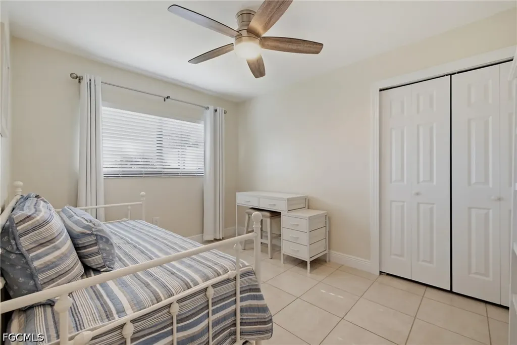 808 Cape Coral Parkway W Cape Coral FL 33914