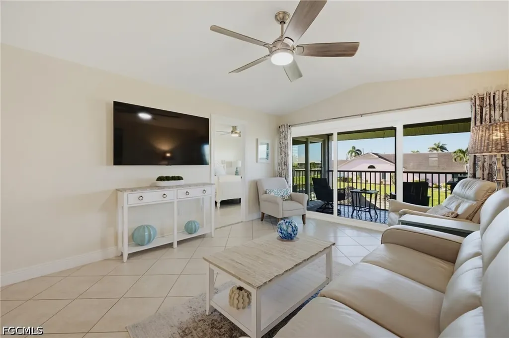 808 Cape Coral Parkway W Cape Coral FL 33914