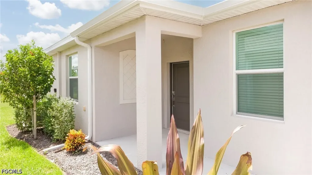20601 Hazelnut Court Lehigh Acres FL 33936