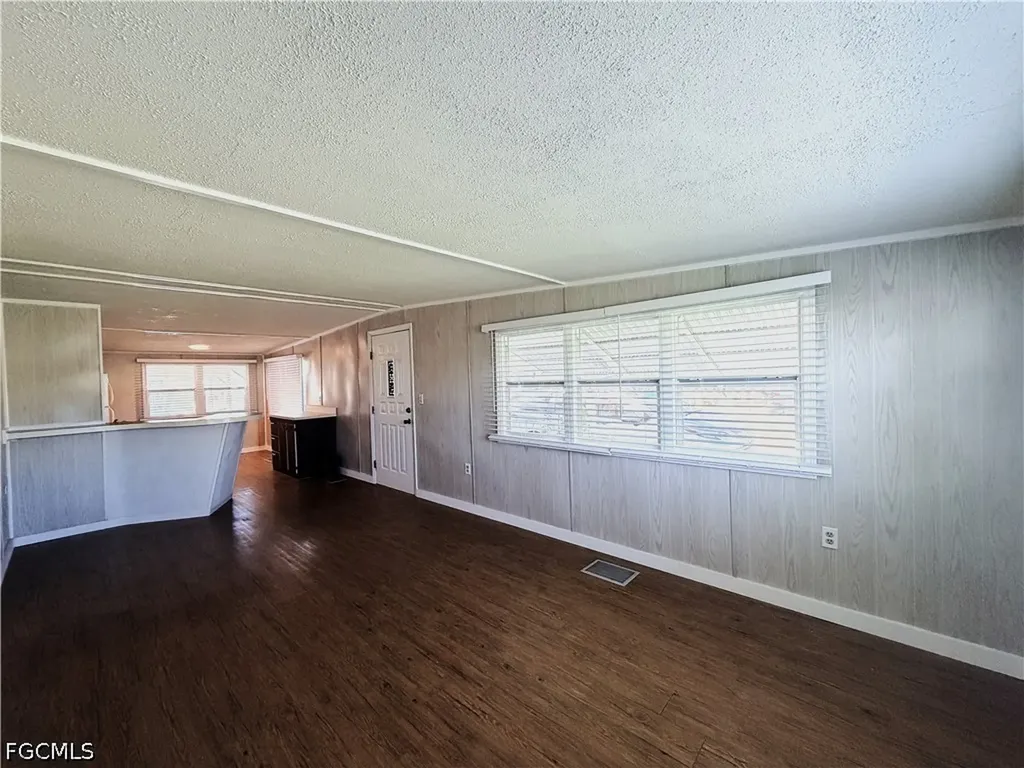 139 Gaslight Avenue North Fort Myers FL 33917