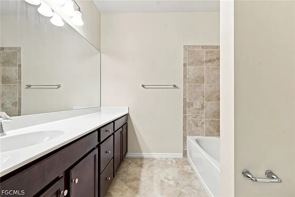 10174 Via Colomba Circle Fort Myers FL 33966