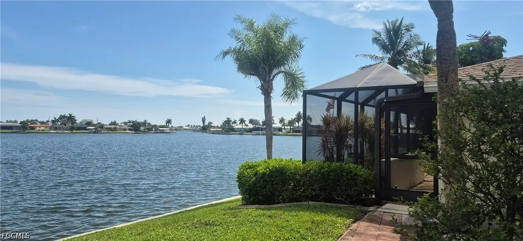 Cape Coral FL, 412 Cape Coral Parkway W