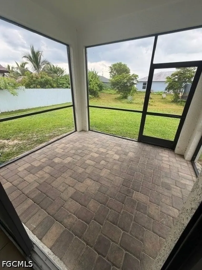 1841 NW 20th Avenue Cape Coral FL 33993