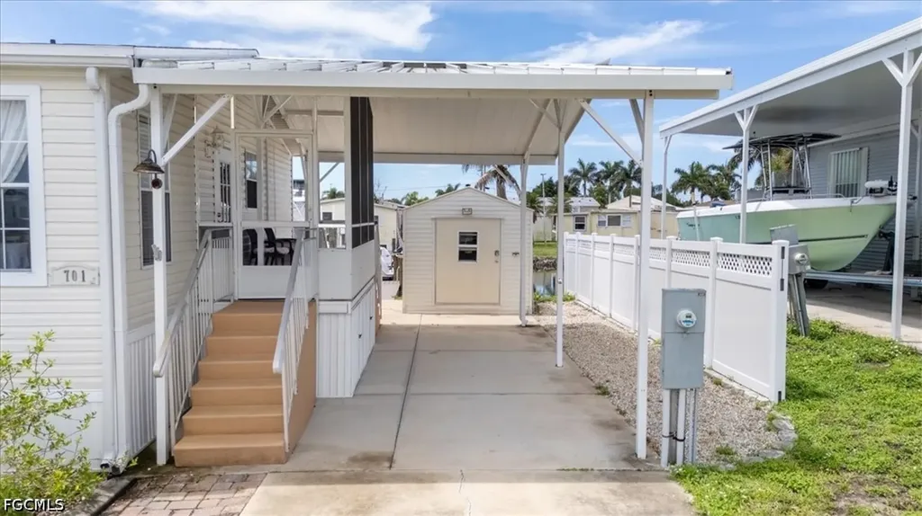 701 Coral Drive Punta Gorda FL 33950