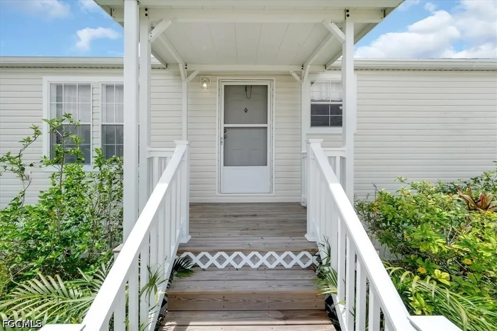 701 Coral Drive Punta Gorda FL 33950