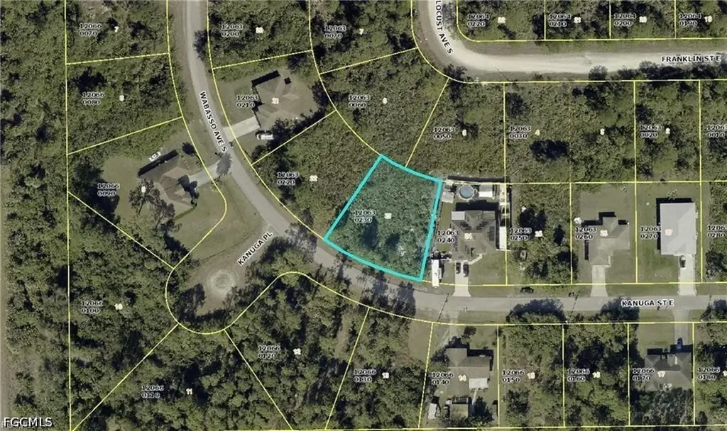 905 Kanuga Street E Lehigh Acres FL 33974