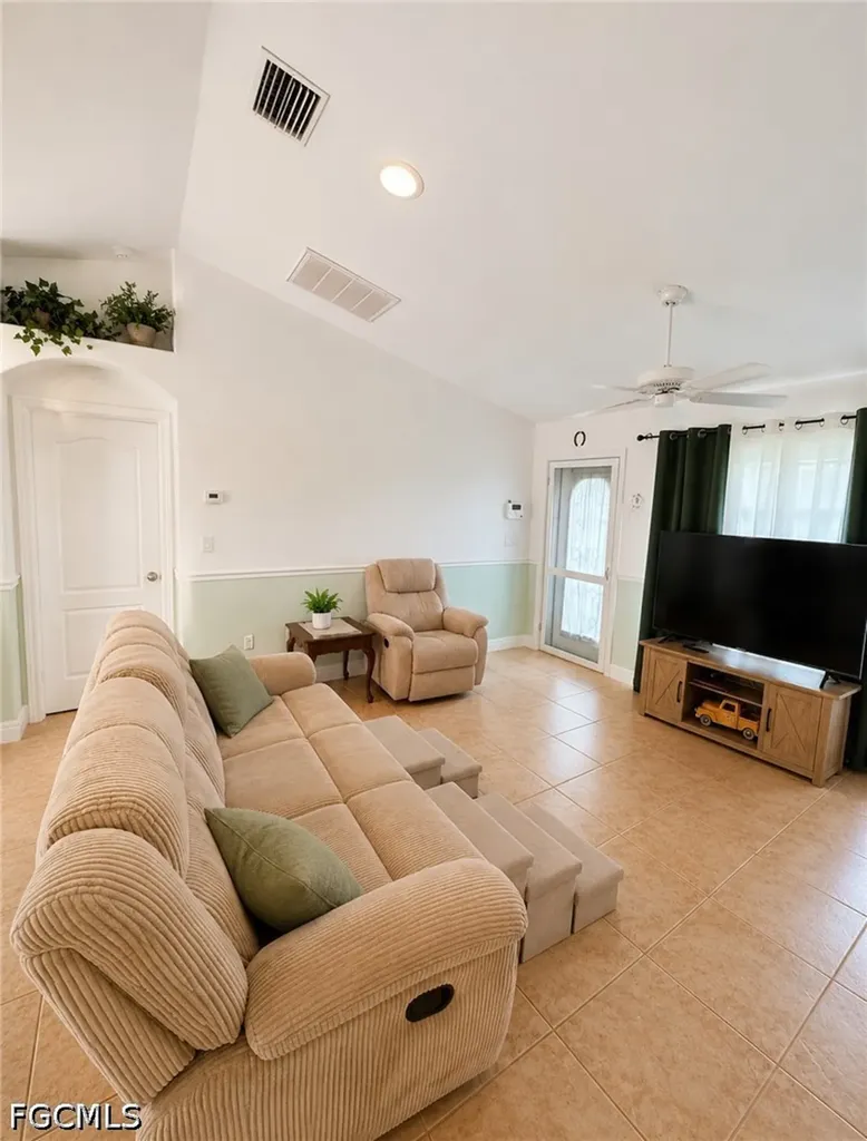 416 Candlewick Circle S Lehigh Acres FL 33936
